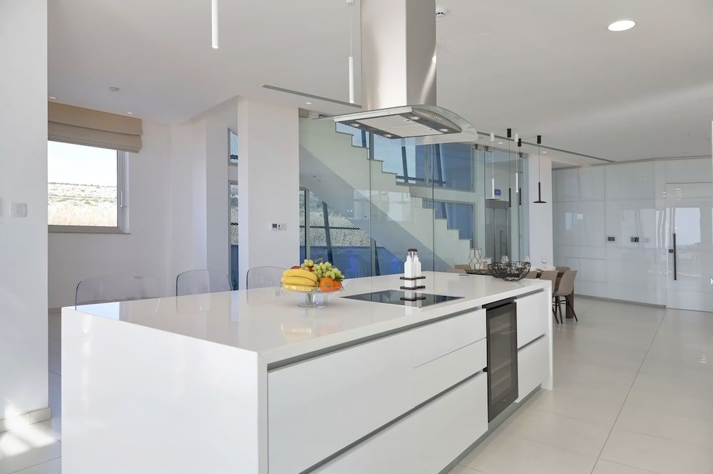 Айя-Напа: Elegance Beachfront Elite Villa