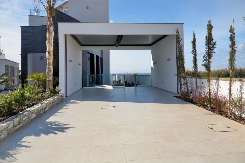 Айя-Напа: Elegance Beachfront Elite Villa