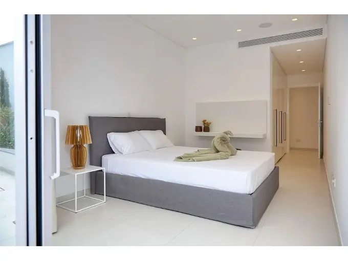 Айя-Напа: Elegance Beachfront Elite Villa