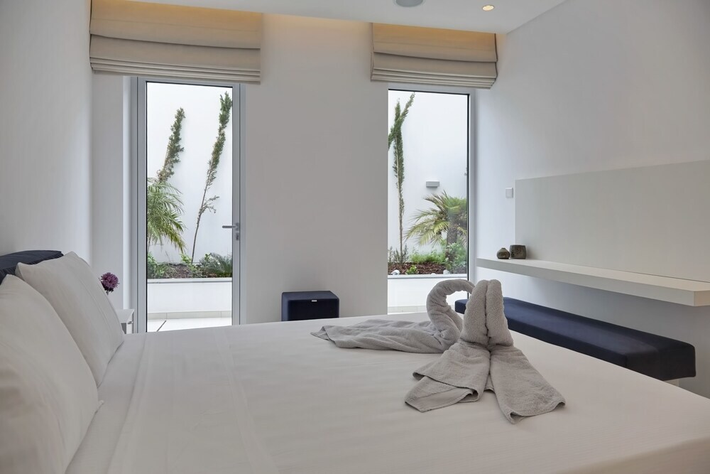 Elegance Beachfront Elite Villa — фото 4