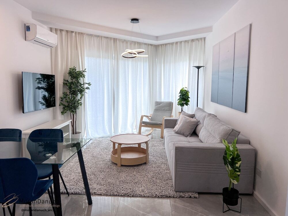 Пафос: Procy 103 Sea View Apartment Ideal for Long or Short Stays