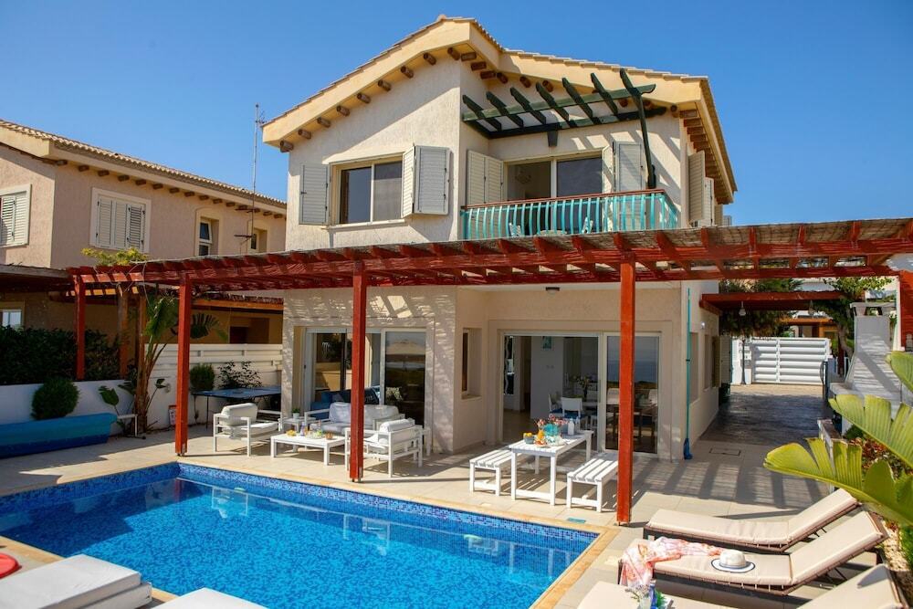 Протарас: Protaras Artisan Seafront Villa 6