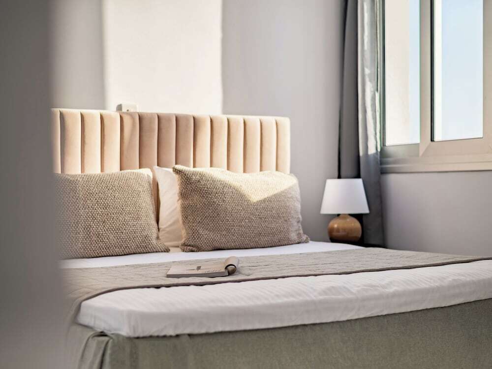 Лимассол: Sanders Cruise - Lovely 1-bdr Apt With Balcony