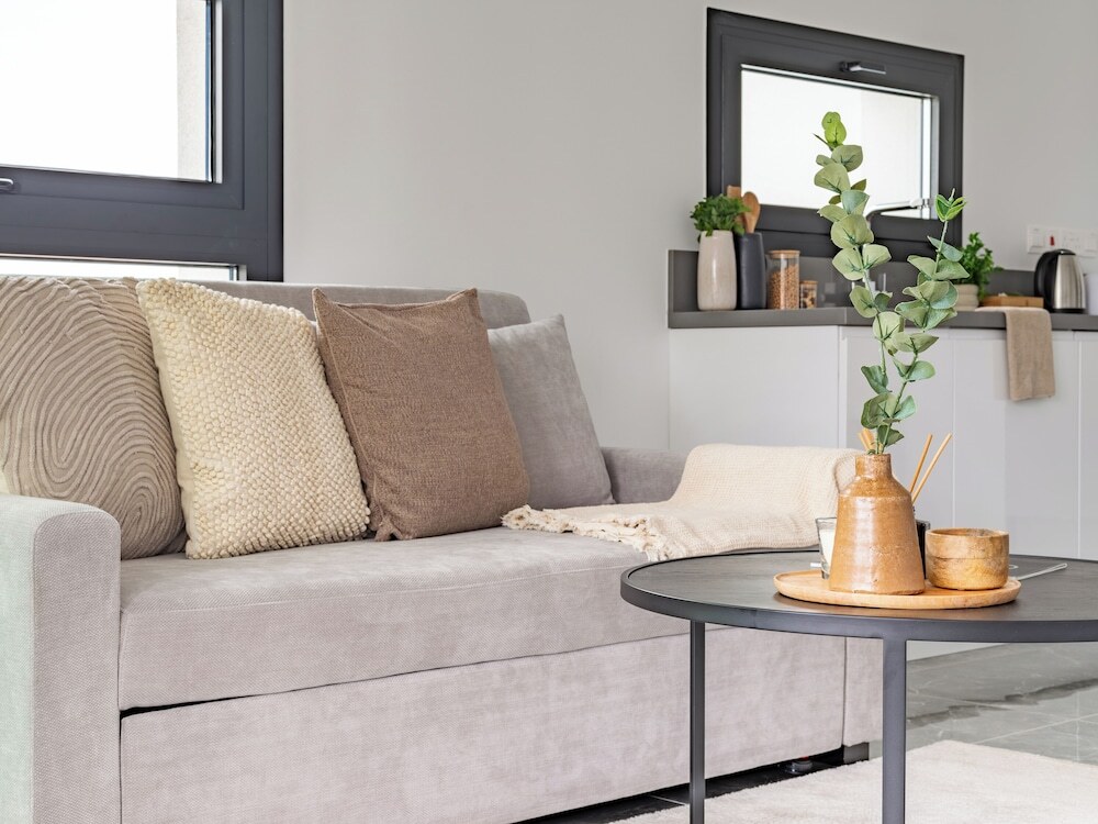 Лимассол: Sanders Evolution 2 Lovely 2 Bedroom Apartment With Balcony
