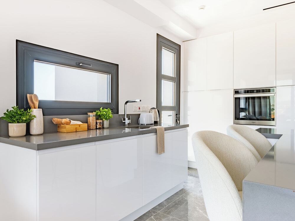 Лимассол: Sanders Evolution 2 - 2 Bedroom Apartment With Private Rooftop