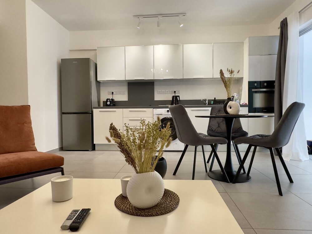Агиа-Варвара: Welcome to Our Luxurious 1-bedroom Private Residence With a Special Patio