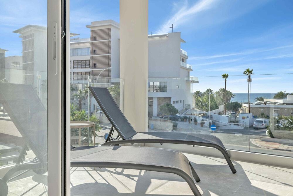 Пафос: Phaedrus Living: Seaview Luxury Flat Limnaria 150