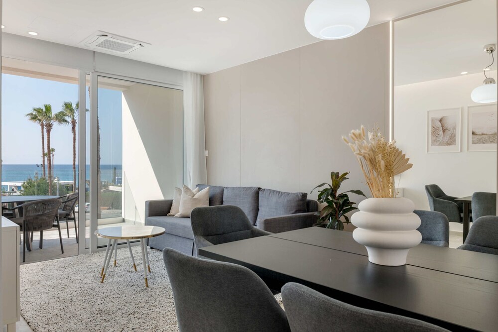 Пафос: Phaedrus Living: Seaview Luxury Flat Limnaria 150