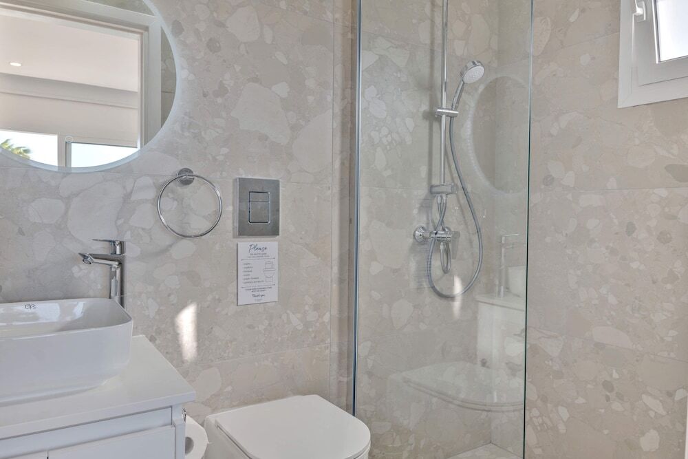 Пафос: Phaedrus Living: Seaview Luxury Flat Limnaria 150