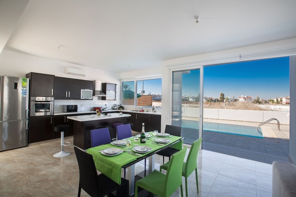 Паралимни: Protaras Pearl Villa Pe16
