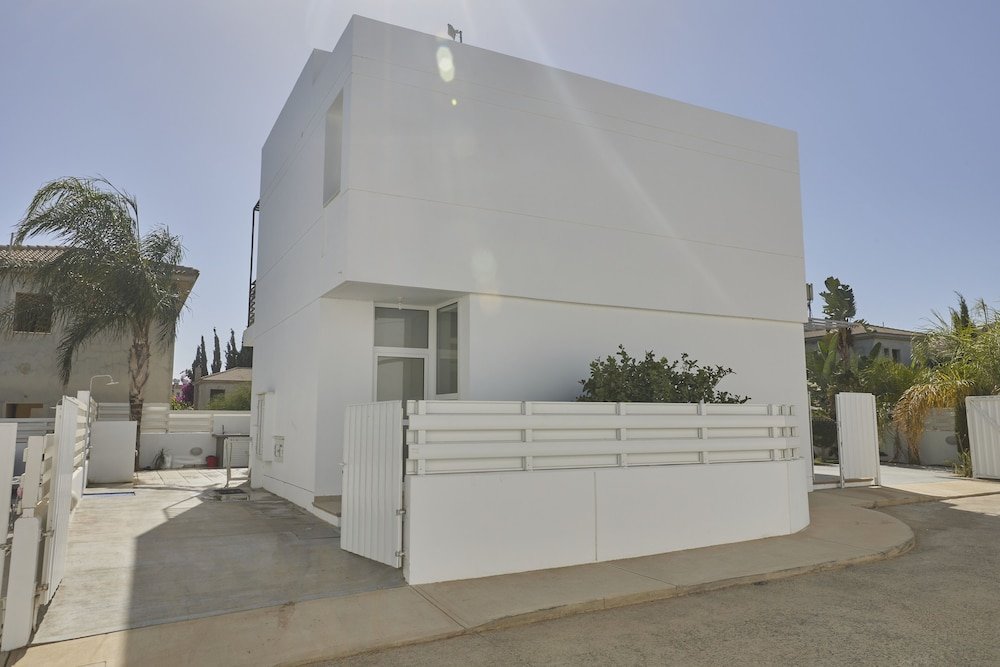 Паралимни: Protaras Pearl Villa Pe17