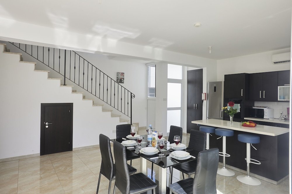 Паралимни: Protaras Pearl Villa Pe17
