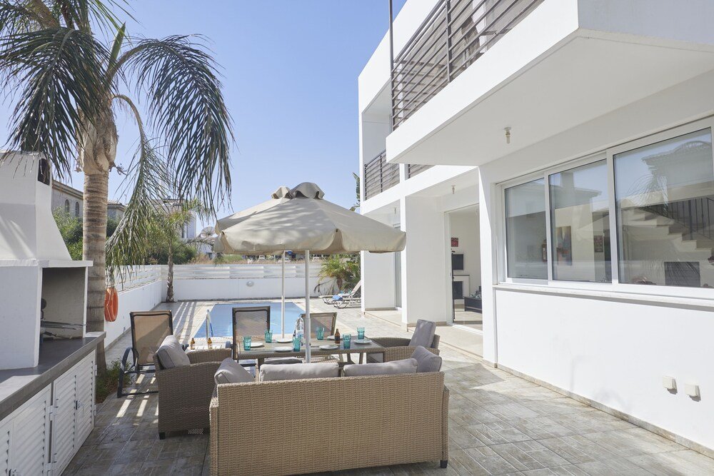 Паралимни: Protaras Pearl Villa Pe17