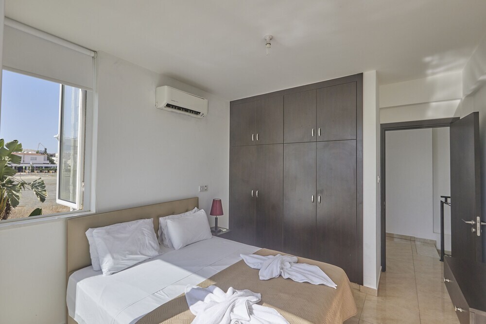 Паралимни: Protaras Pearl Villa Pe17