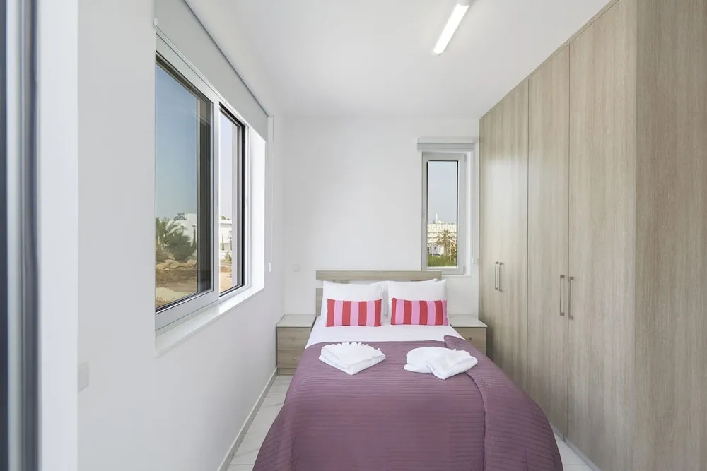 Паралимни: Protaras Holiday Villa