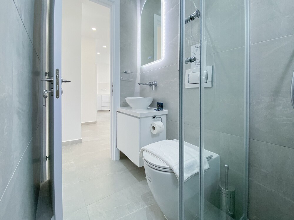 Phaedrus Living Seaview Luxury Flat Limnaria 134 — фото 6