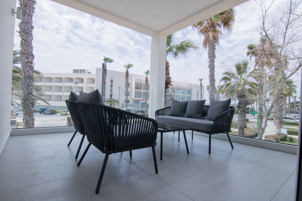 Пафос: Phaedrus Living Seaview Luxury Flat Limnaria 134