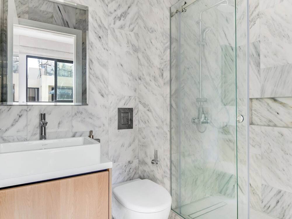 Пафос: Sanders Olive - Chic 3-bdr Apt With Shared Pool