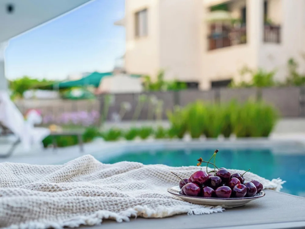 Пафос: Sanders Olive - Cute 1-bdr Apt With Shared Pool