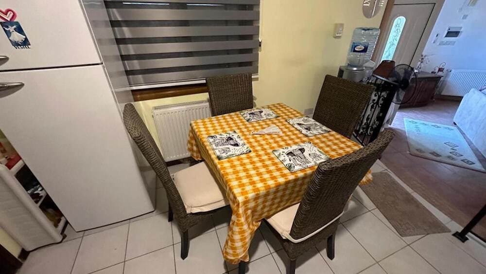 Озанкей: Remarkable 3-bed Villa in Catalkoy