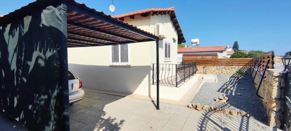 Озанкей: Remarkable 3-bed Villa in Catalkoy