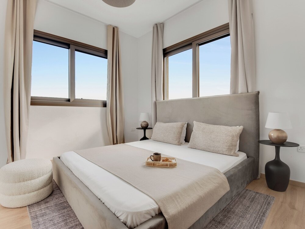 Лимассол: Sanders Palama Cozy 2 bdr Apt With Balcony