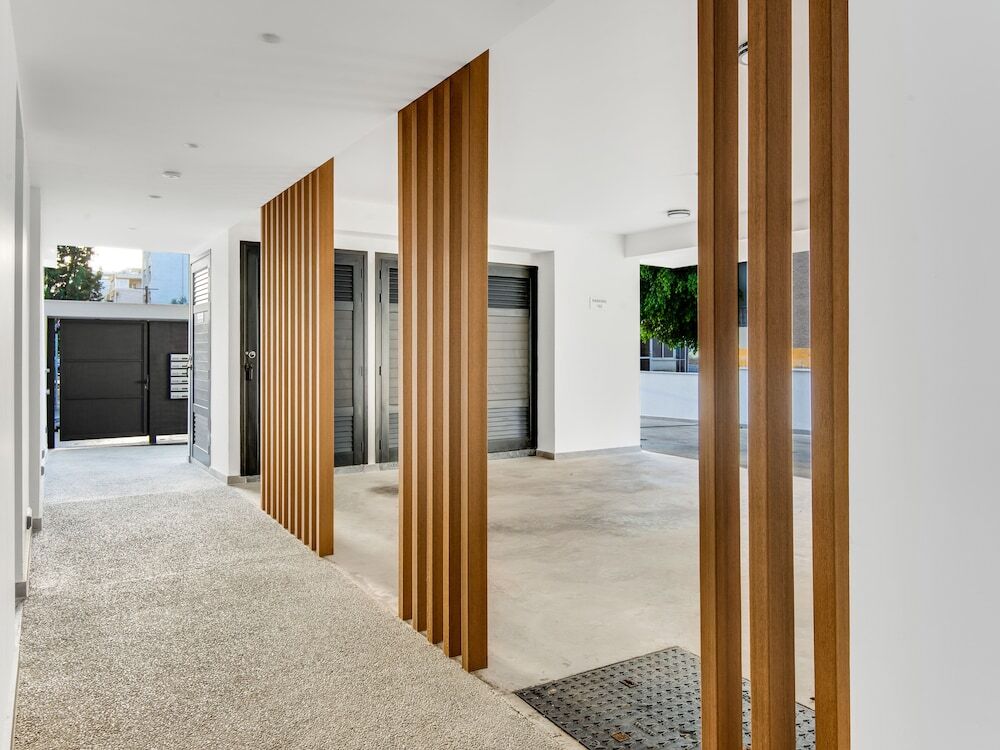 Sanders Premier - Cozy 2 bdr apt With Balcony — фото 1