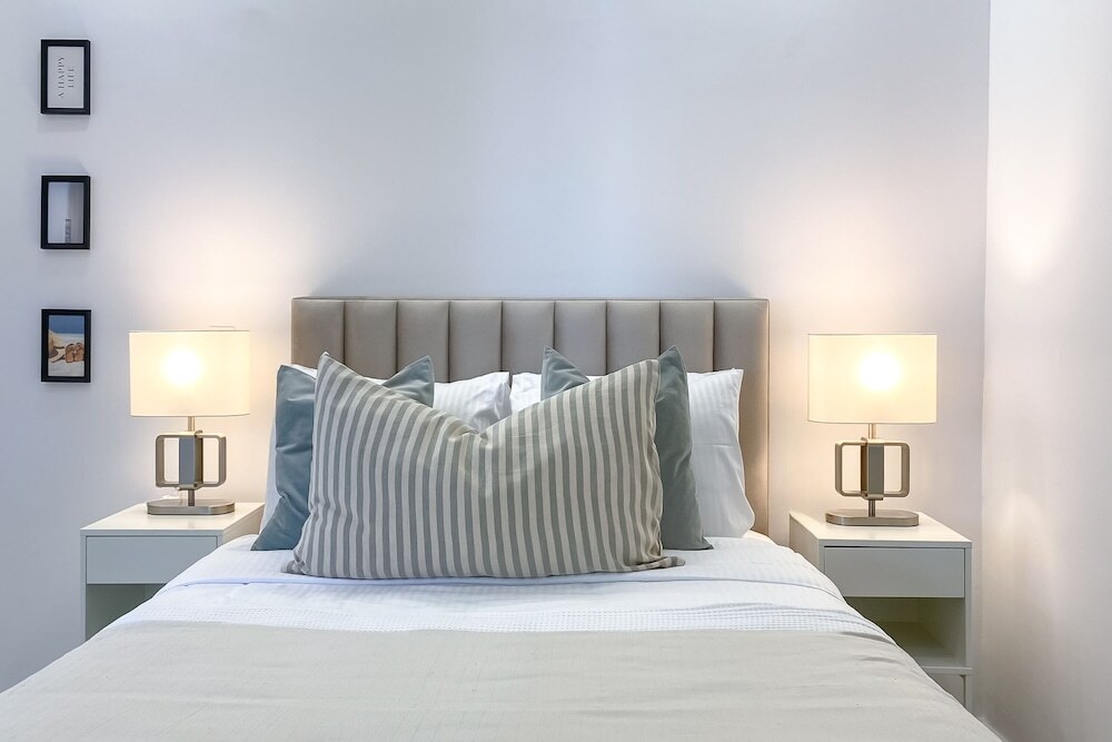 Пафос: Phaedrus Living: Limnaria Luxury Flat Vine 121