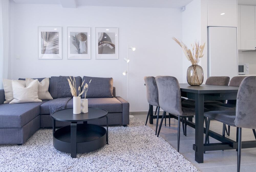 Пафос: Phaedrus Living: Limnaria Luxury Flat Vine 121
