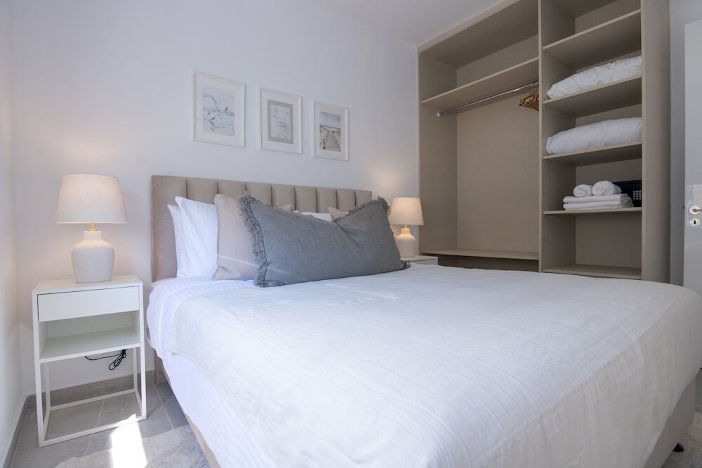 Phaedrus Living: Limnaria Luxury Flat Ivy 121 — фото 2