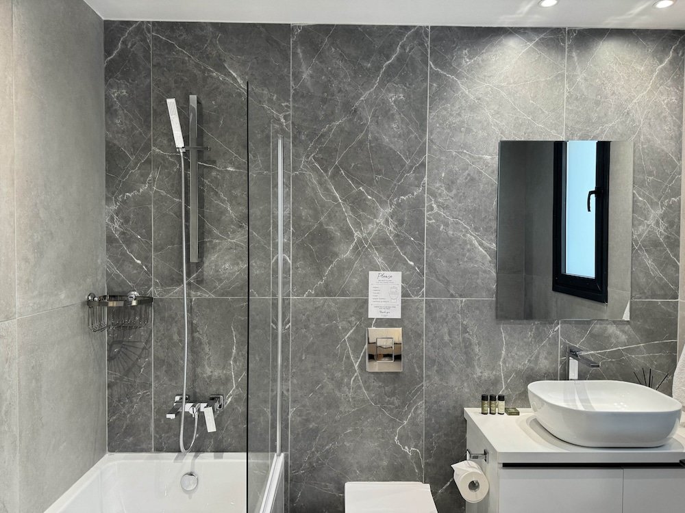 Агиа-Варвара: Phaedrus Living White Hills Suites City View