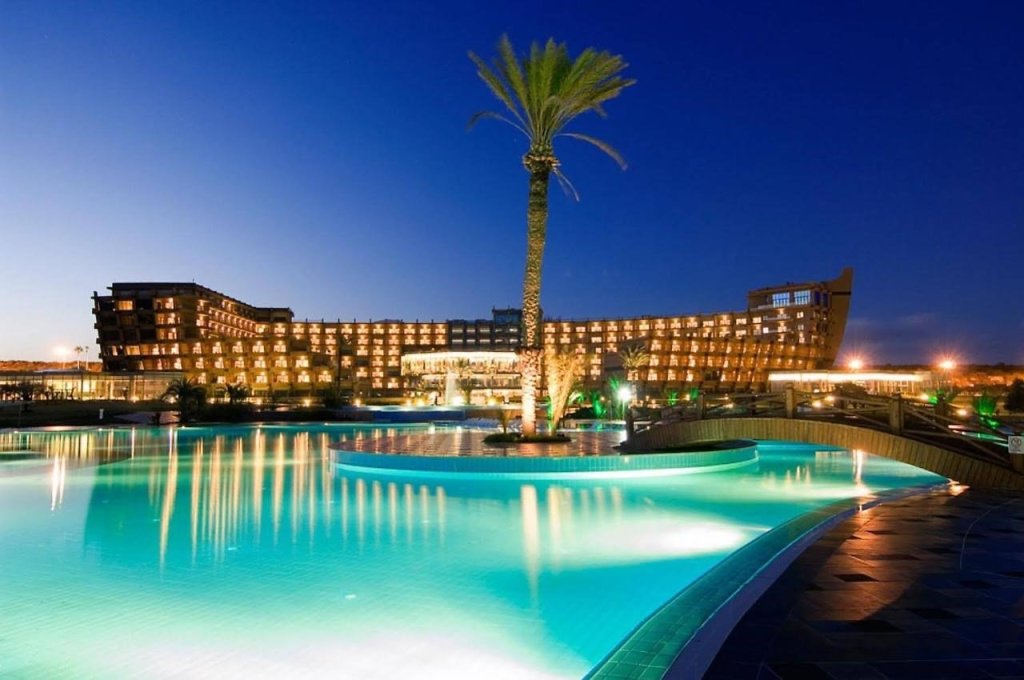 Бафра: Noah's Ark Deluxe Hotel & Spa