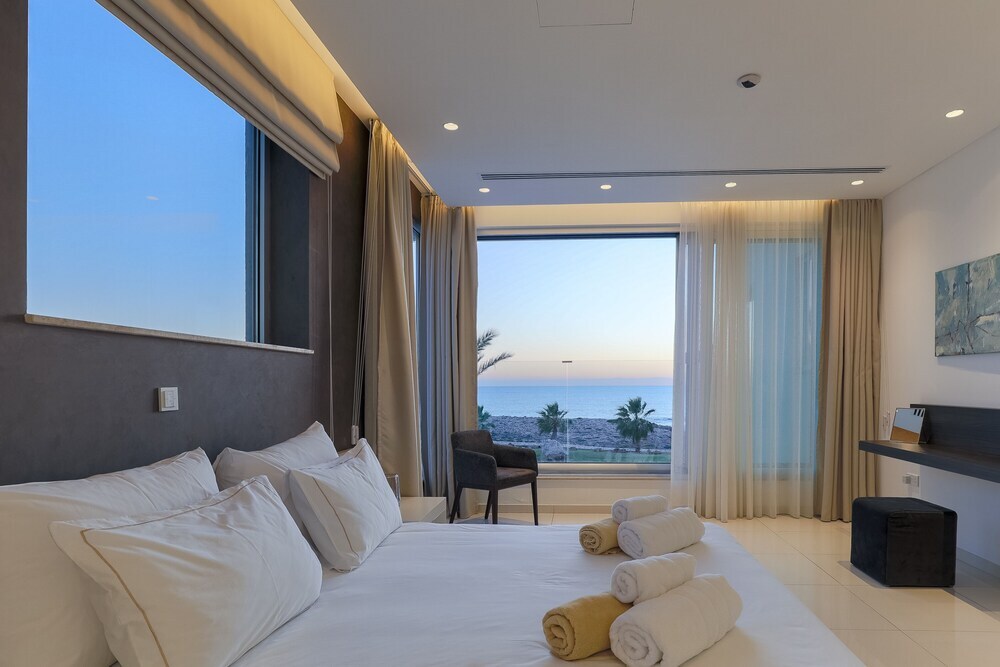 Айя-Напа: Vivo Mare Beachfront - Seaview Villas