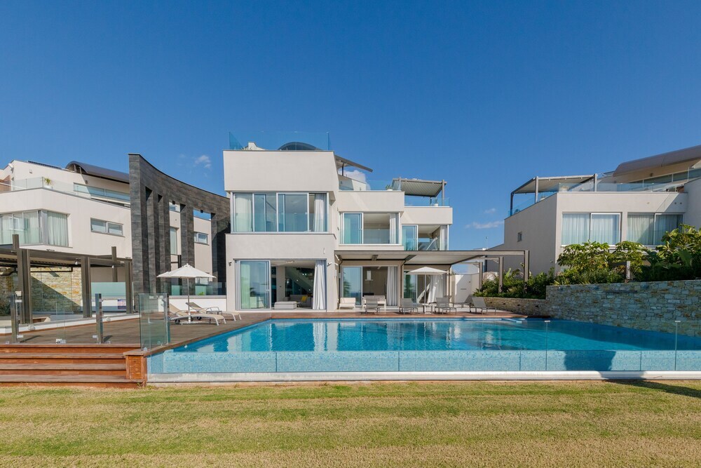 Айя-Напа: Vivo Mare Beachfront - Seaview Villas