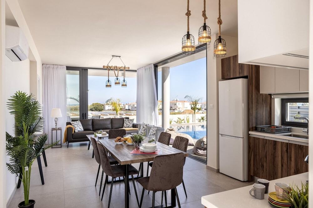 Паралимни: Protaras Hestia Seaside Villa B6