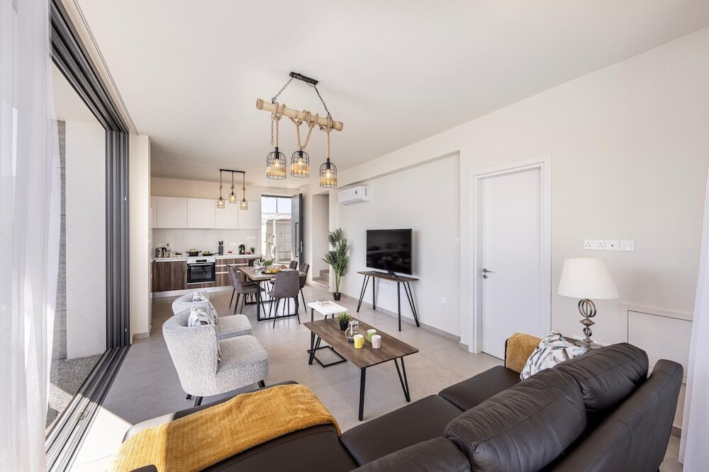 Паралимни: Protaras Hestia Seaside Villa B6