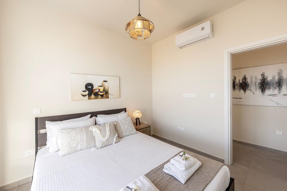 Паралимни: Protaras Hestia Seaside Villa B6