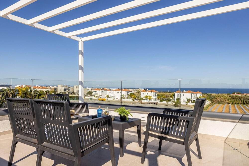 Паралимни: Protaras Hestia Seaside Villa B6