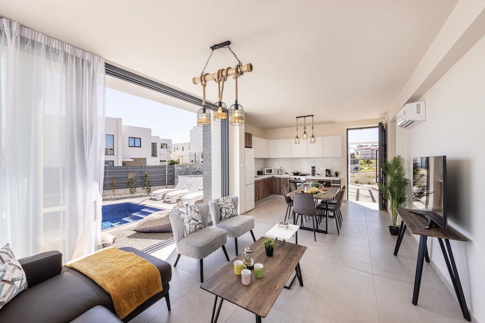 Паралимни: Protaras Hestia Seaside Villa B6