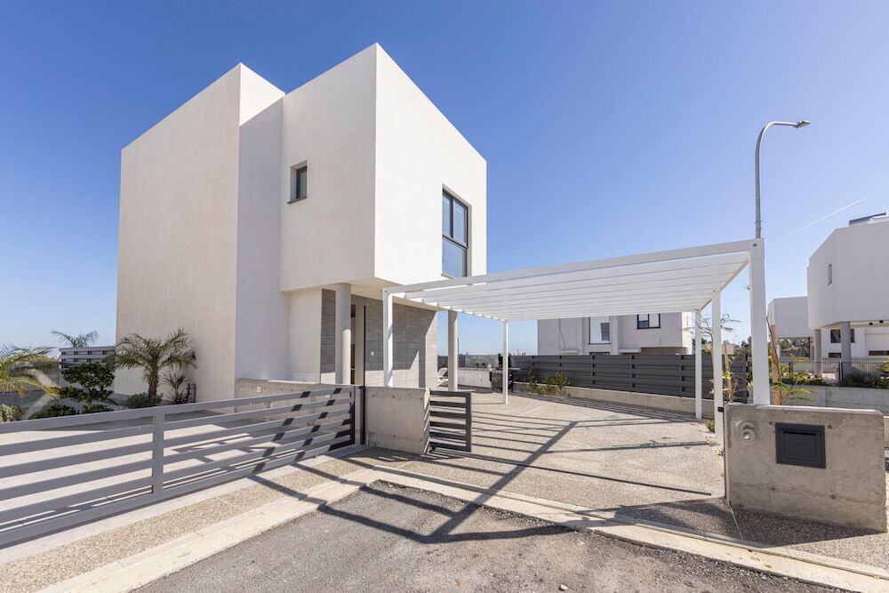 Паралимни: Protaras Hestia Seaside Villa B6