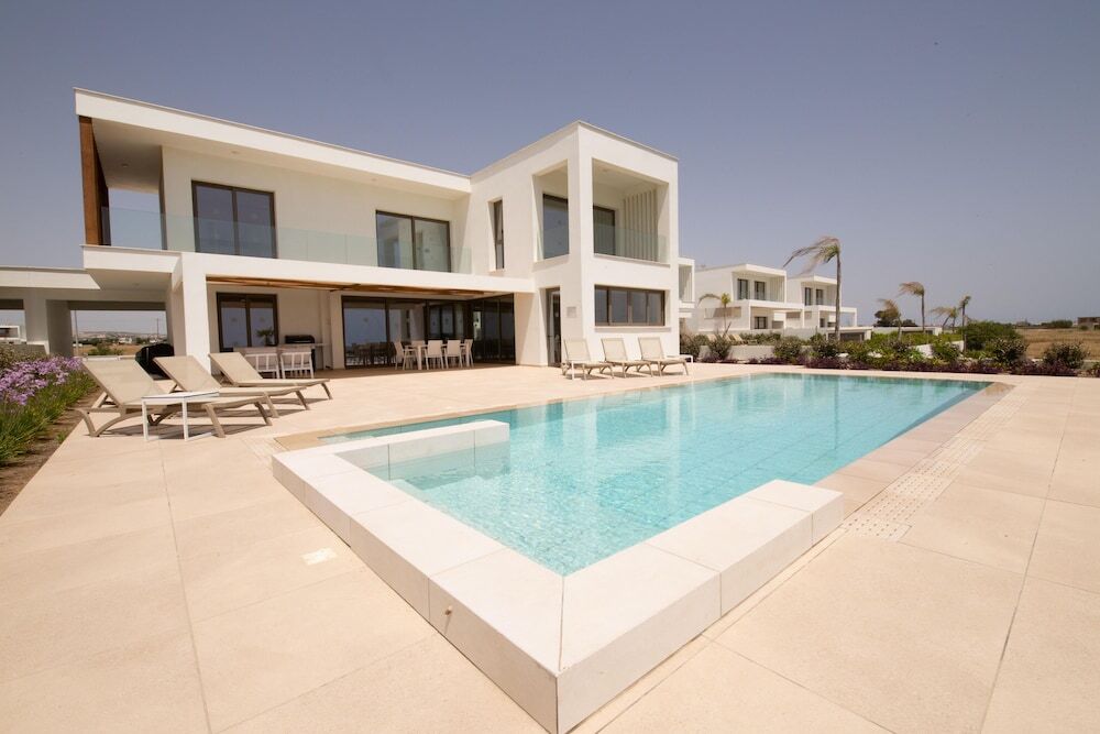 Кити: Phaedrus Living: Serenity Waves Villas No.5