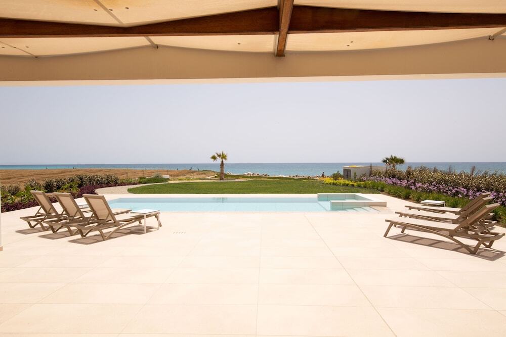 Кити: Phaedrus Living: Serenity Waves Villas No.5