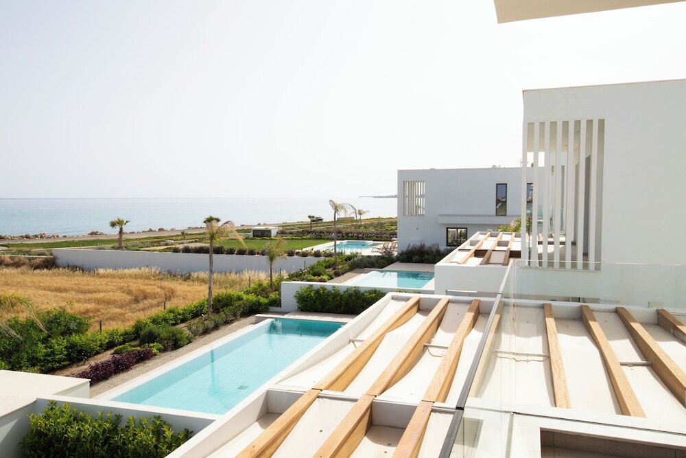 Кити: Phaedrus Living: Serenity Waves Villas No.8