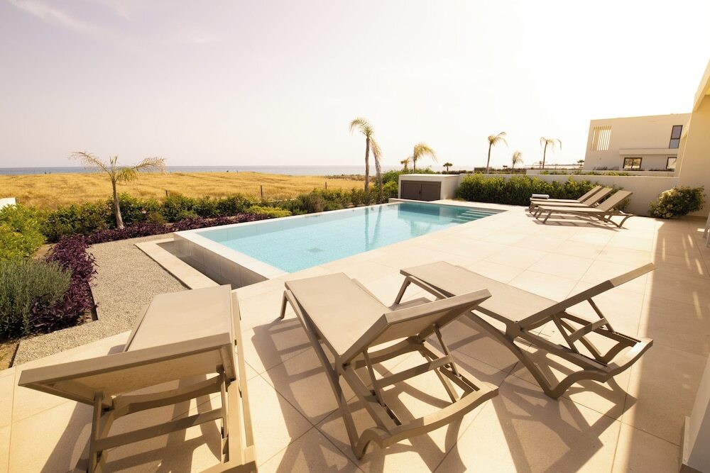 Кити: Phaedrus Living: Serenity Waves Villas No.8