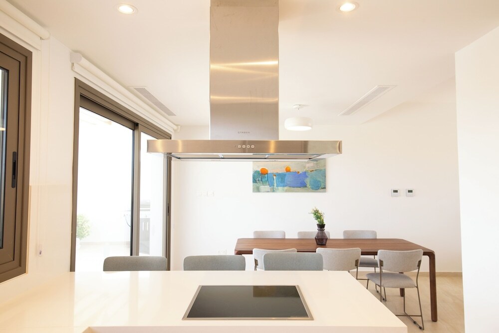 Кити: Phaedrus Living: Serenity Waves Villas No.8