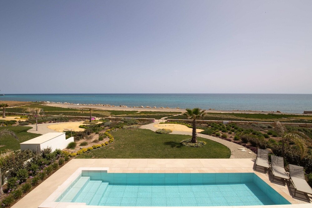 Кити: Phaedrus Living: Serenity Waves Villas No.2