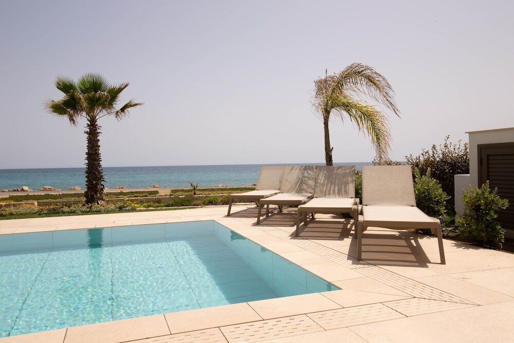 Кити: Phaedrus Living: Serenity Waves Villas No.2