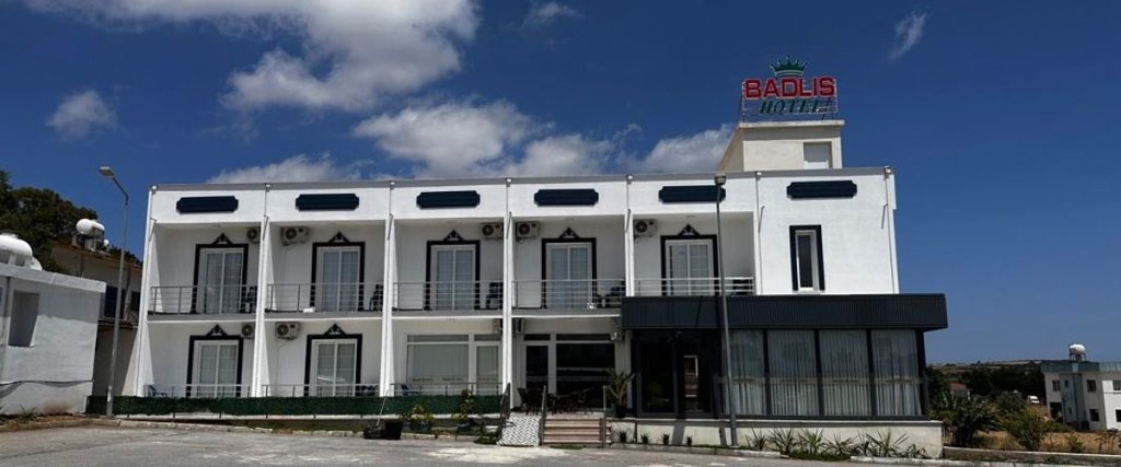 Дипкарпаз: Badlis Hotel