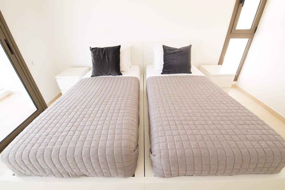 Кити: Phaedrus Living Serenity Villas No.11