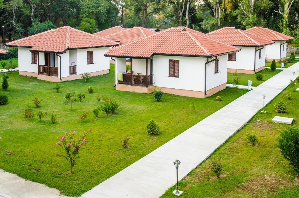 carousel image 0